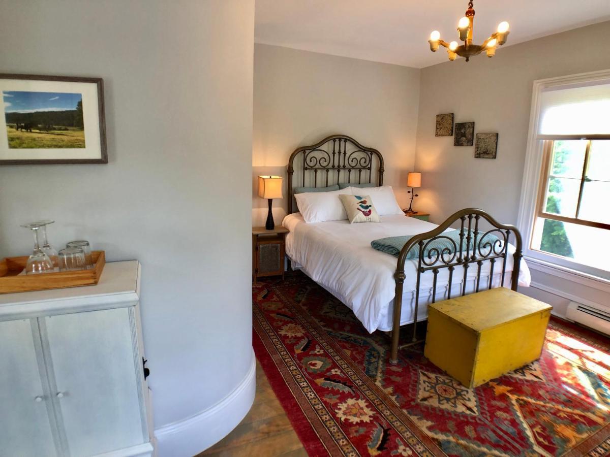 Mill Pond Inn Jefferson Екстериор снимка